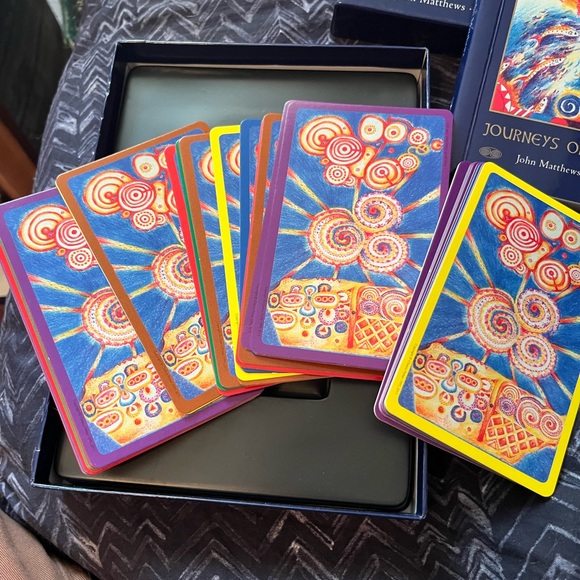 Celtic Shamans oracle deck only opened to photograph. Stunning artwork - Picture 8 of 9